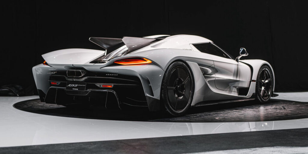 Koenigsegg Jesko Absolut — World’s Fastest Hypercar in the Top 10 Supercars 2025